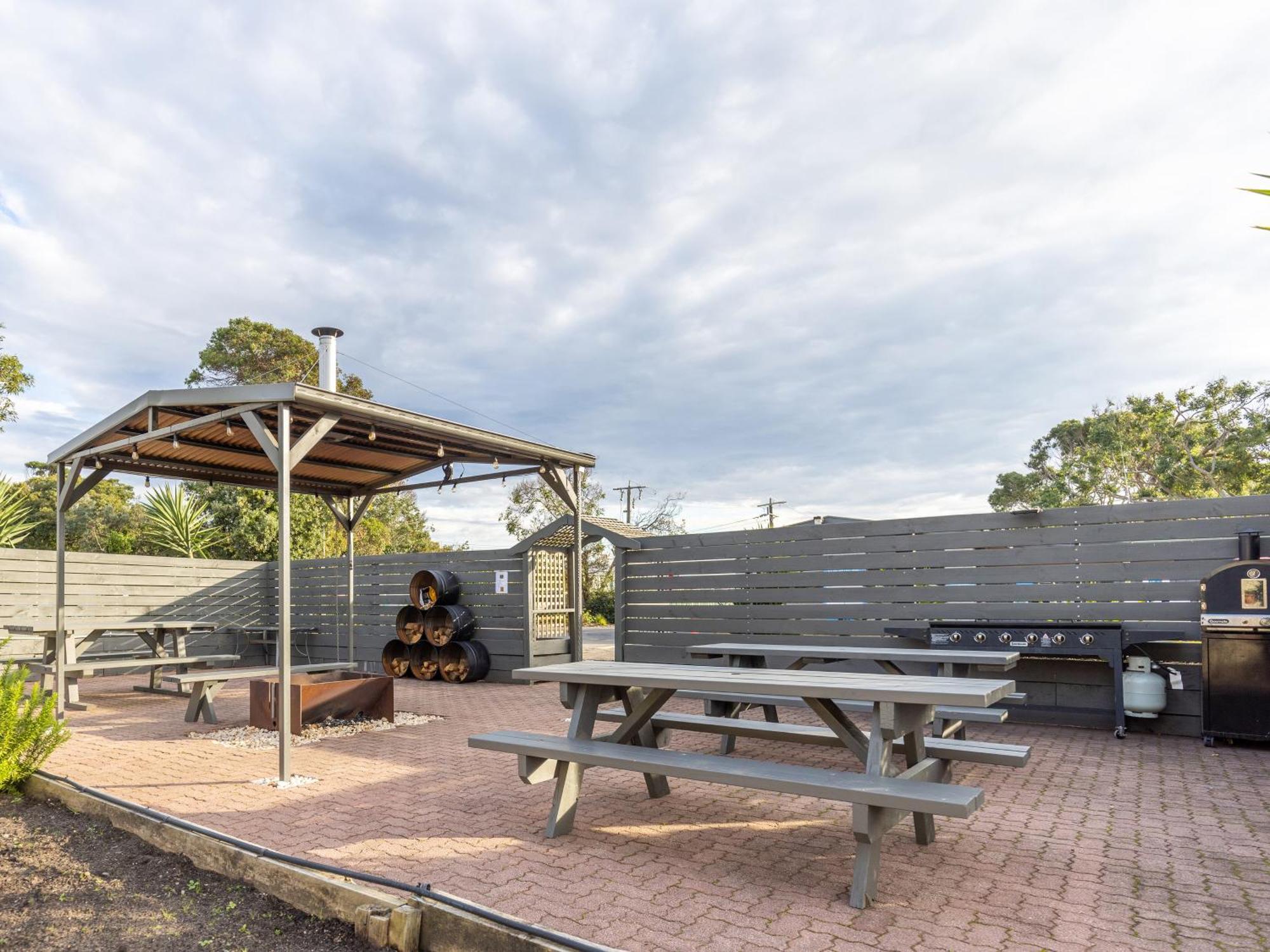 Nrma Portland Bay Holiday Park Hotel Exterior photo